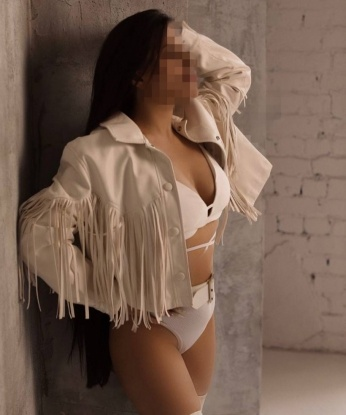 Александрина, 26
